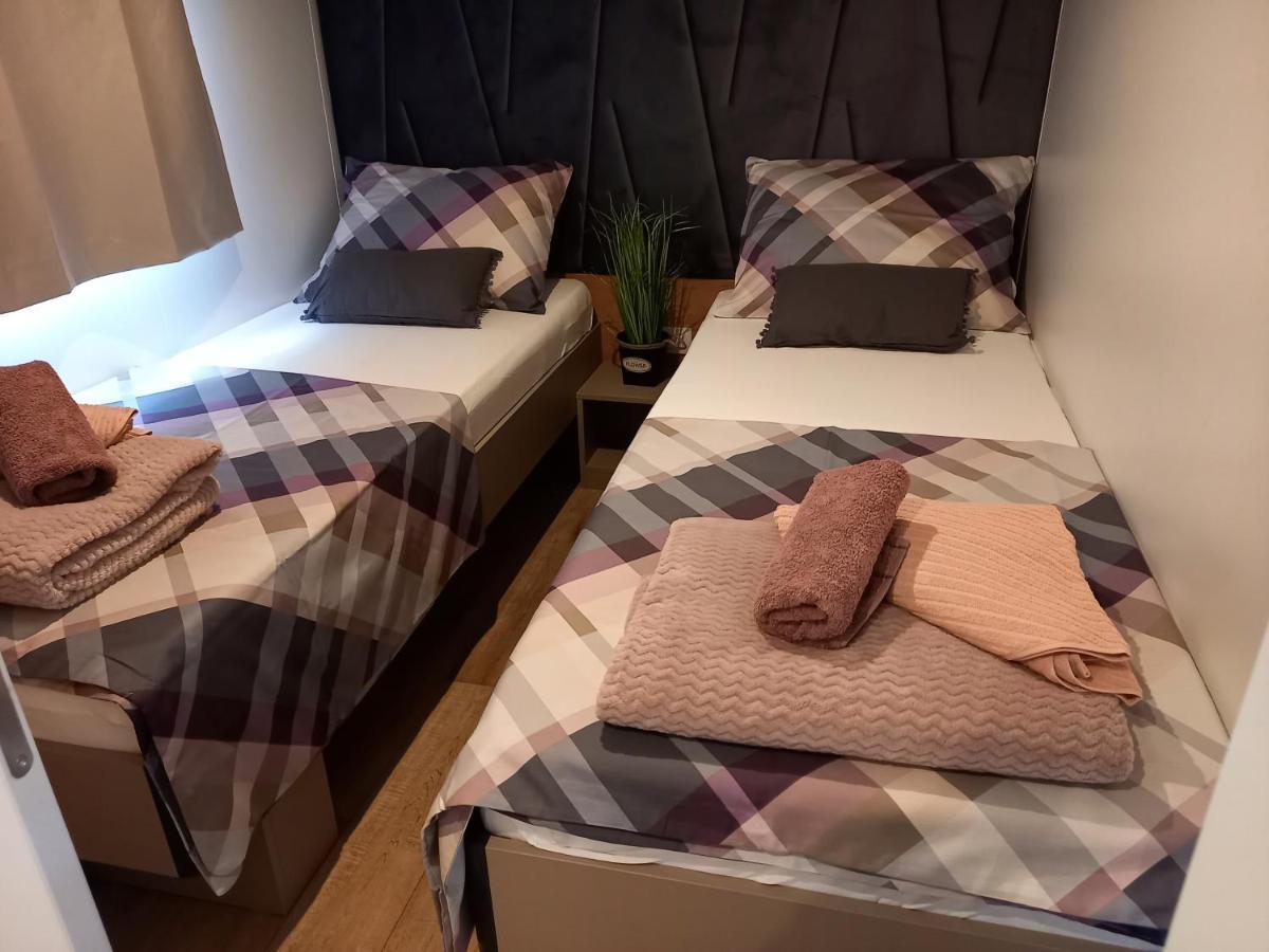 ביוגראד נה מורו Mobile Home Agava 2 מראה חיצוני תמונה
